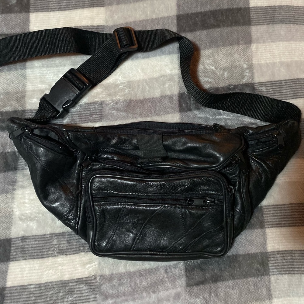 🔥🔥🔥Vintage Fanny Pack Black Leather